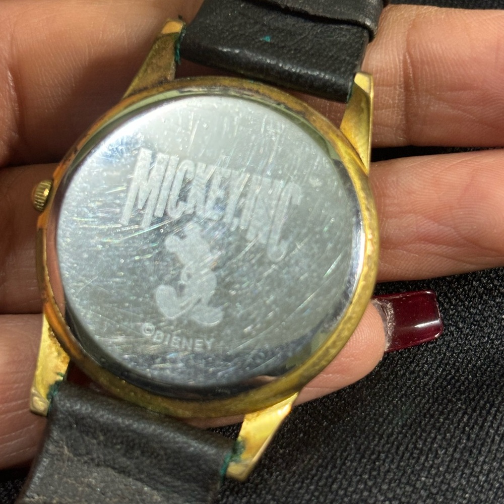 Disney Mickey Mouse watch x Seiko Alba Moon Phase Watch Authentic - Picture 9 of 11